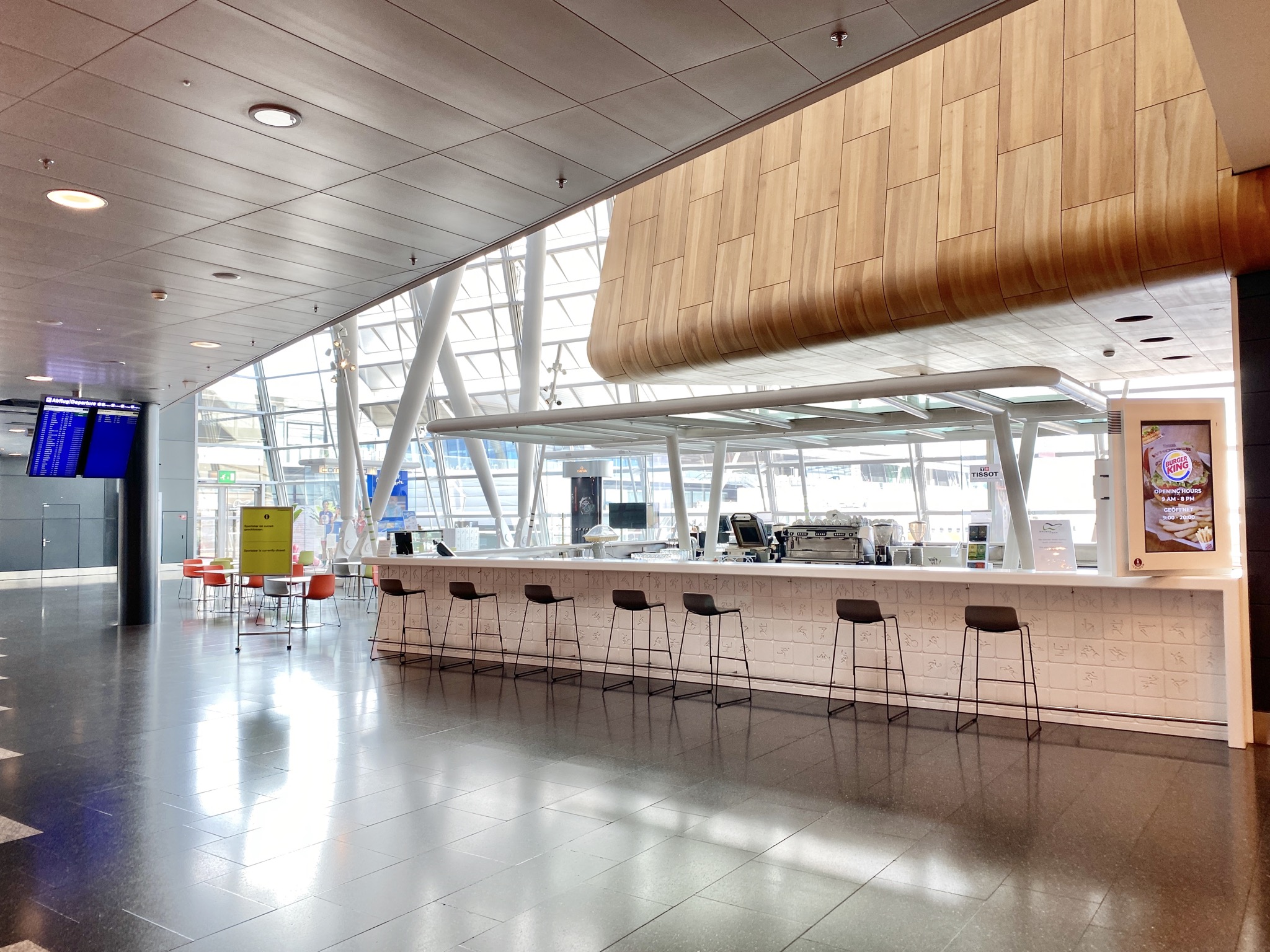 Grosse Leere am Flughafen ZRH