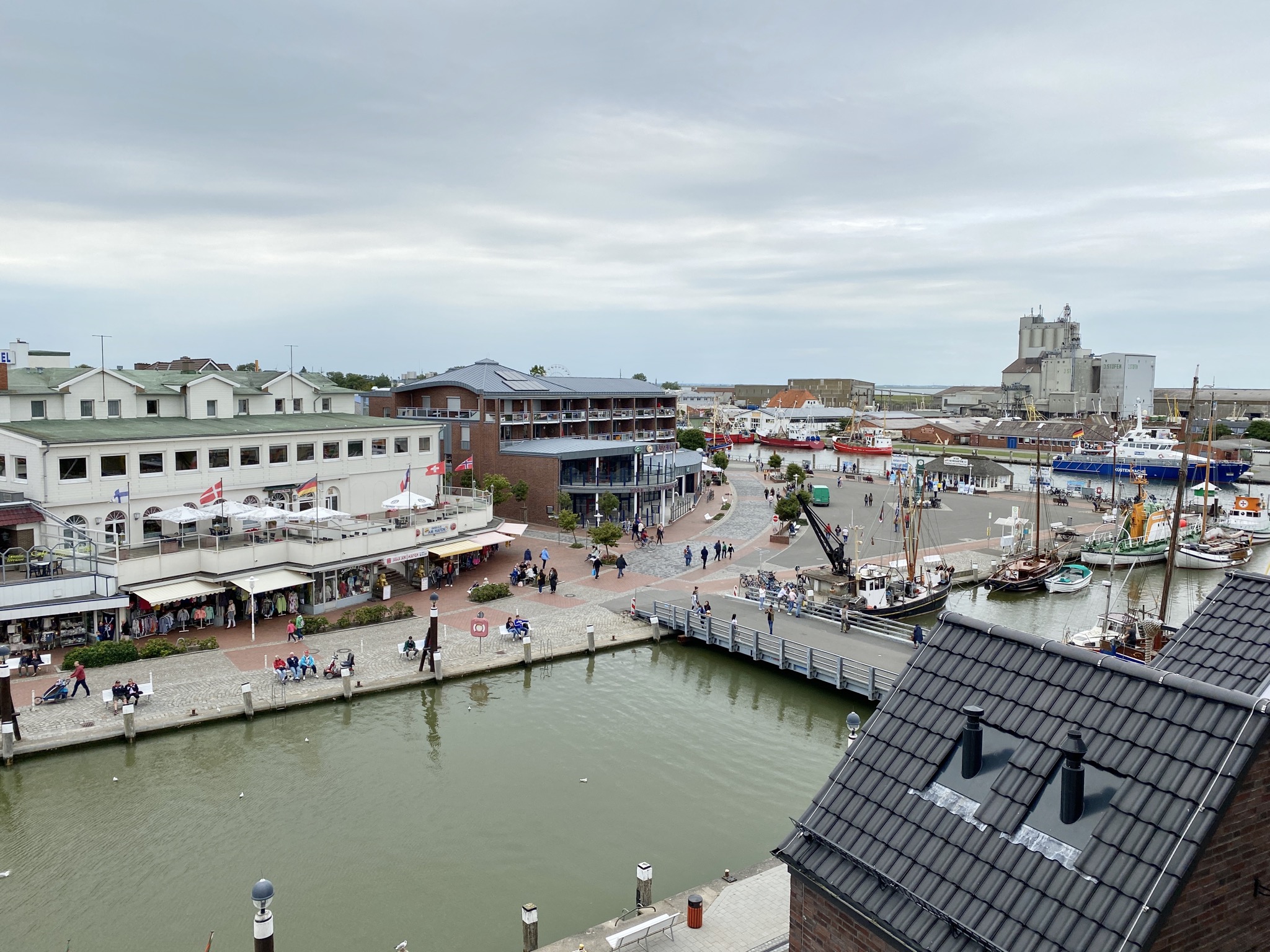 Hafen Büsum am Nachmittag (Flut)