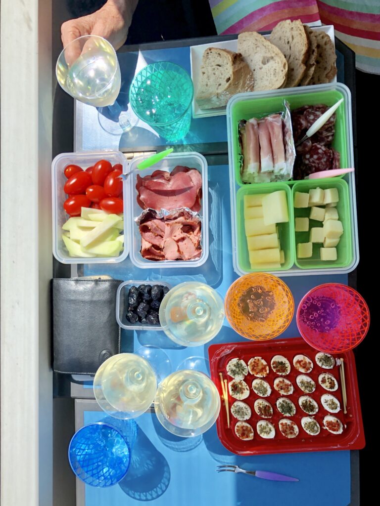 Picknick im Zug