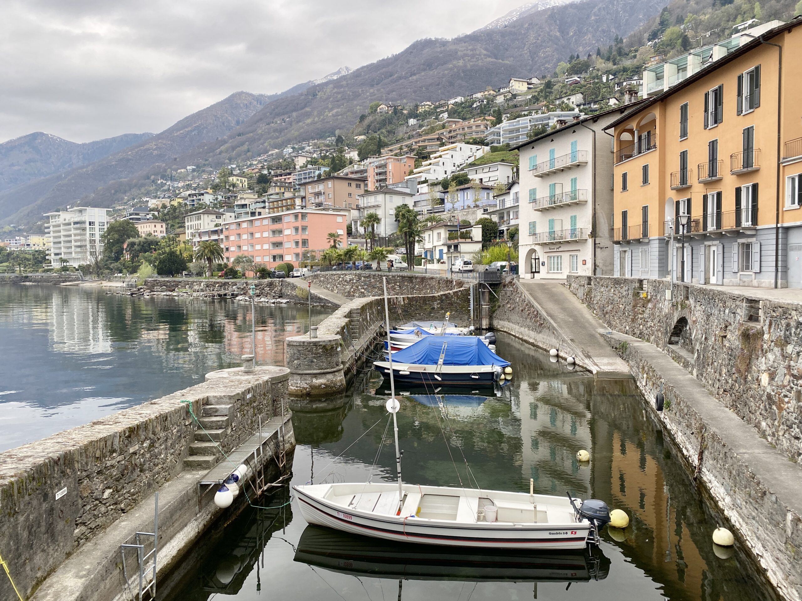 Alter Hafen in Brissago