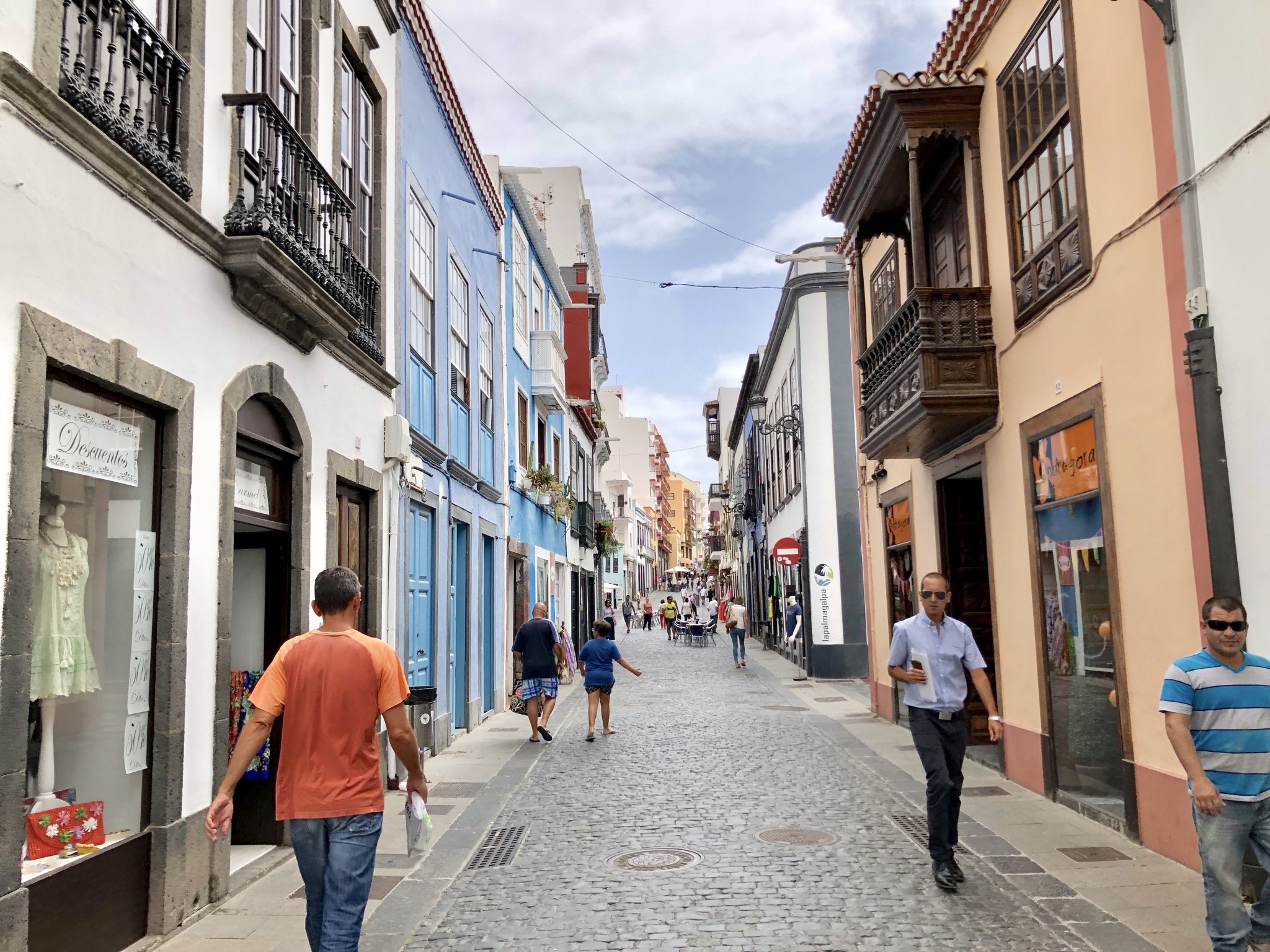 ... calle Real ...