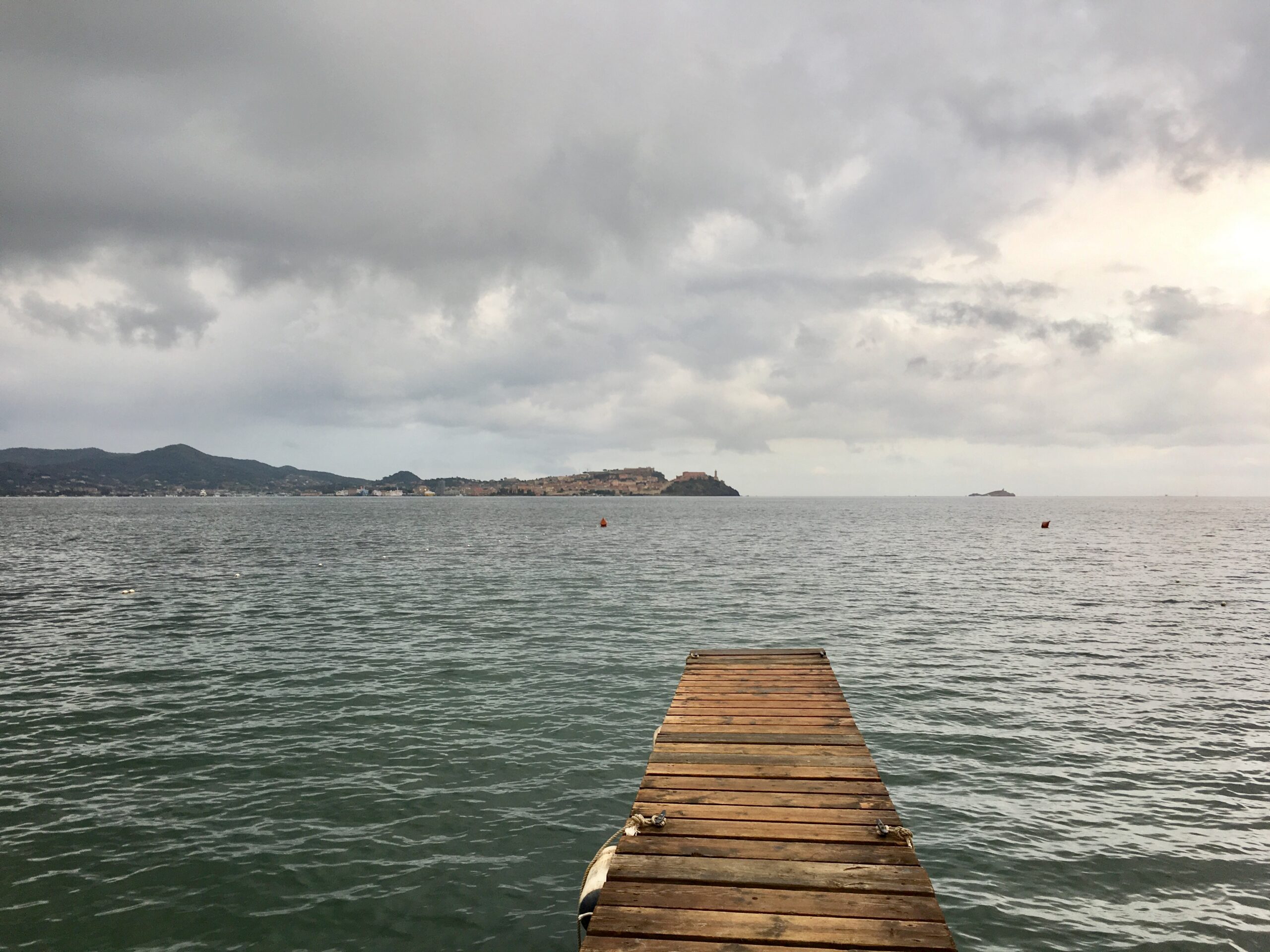 Cloudy morning in the bay of Portoferraio