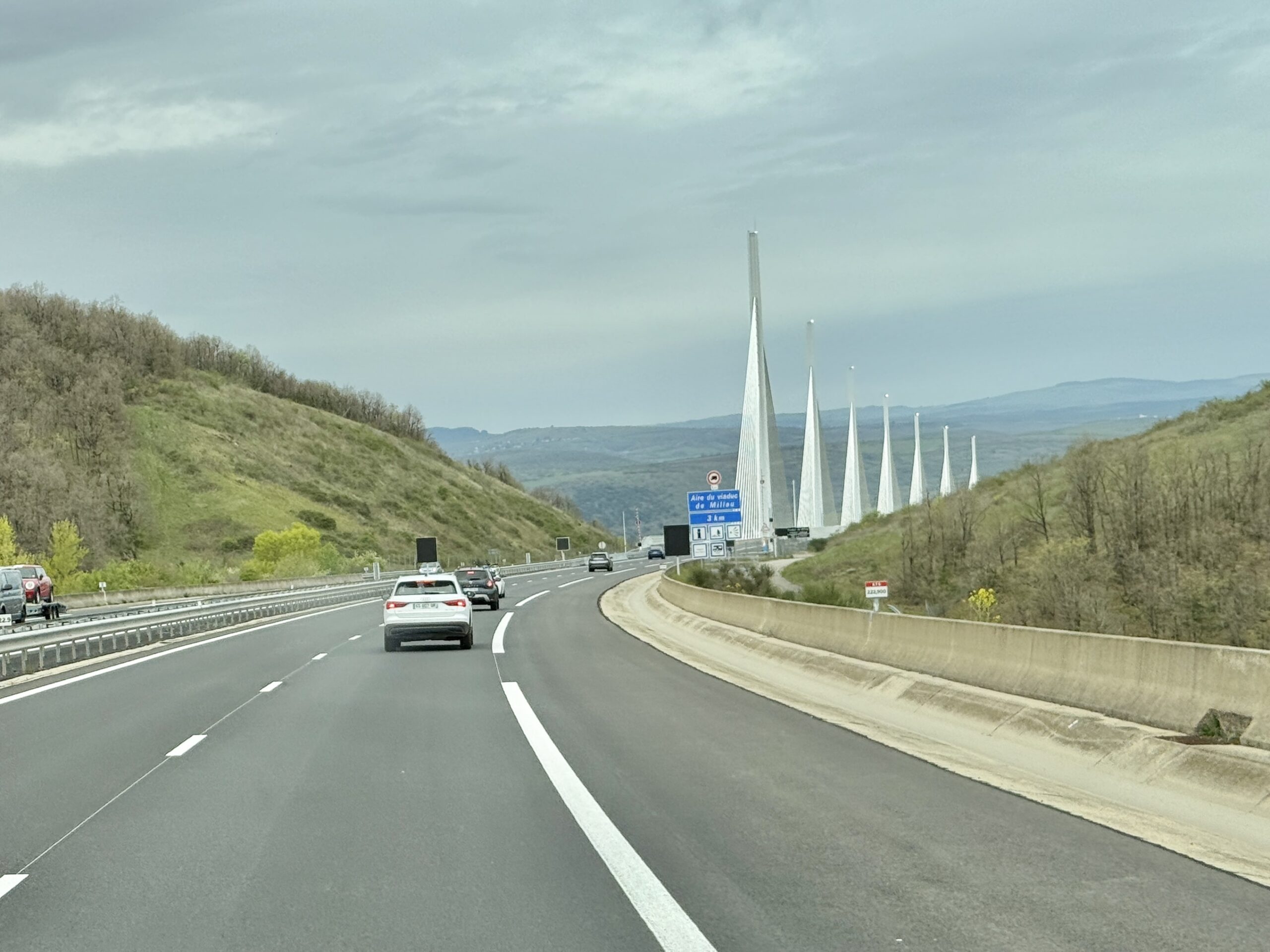 ... über den Viaduct de Millau