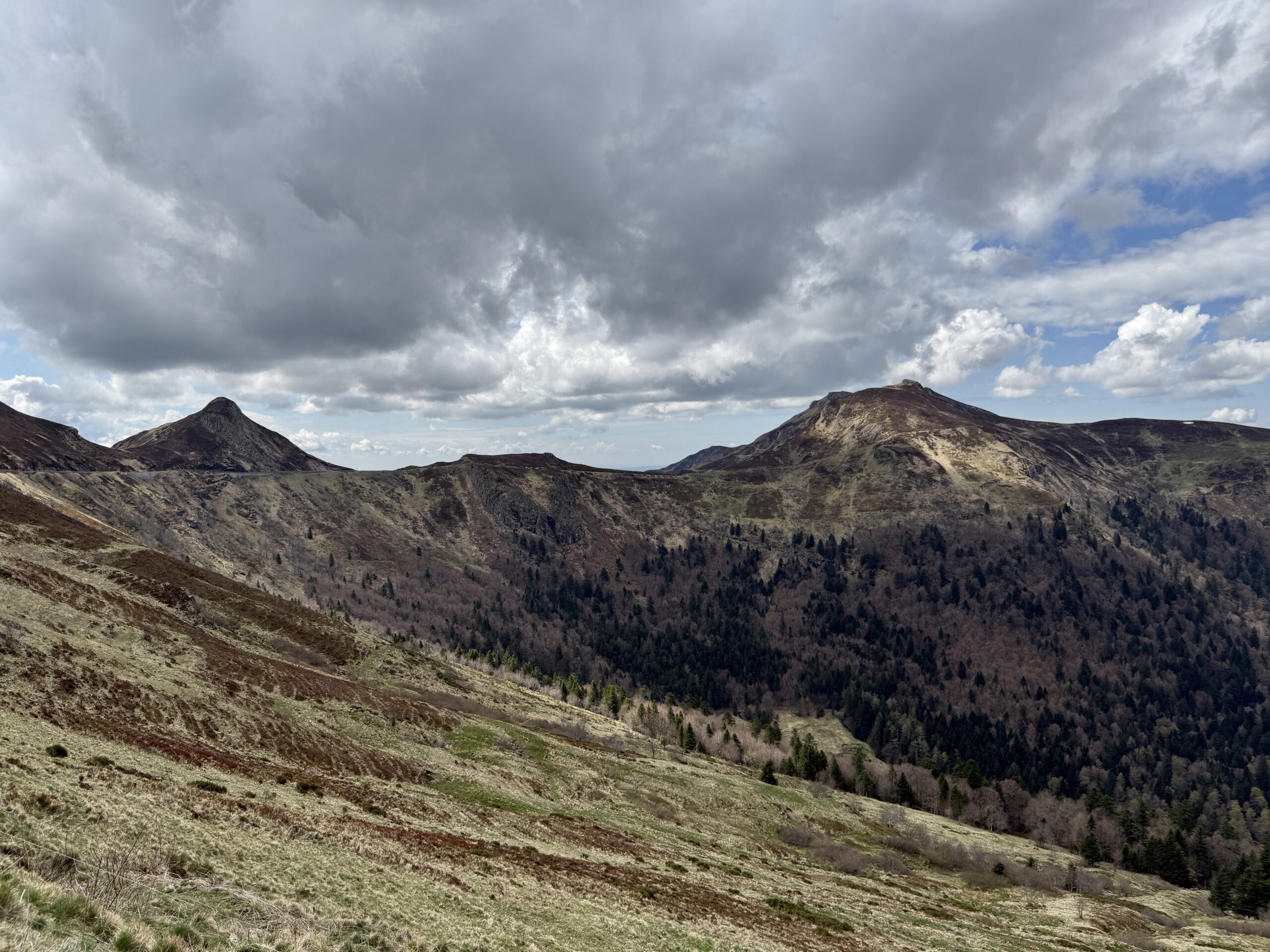Pas de Peyrol mit dem Puy Mary (1783 müM) am linken Bildrand