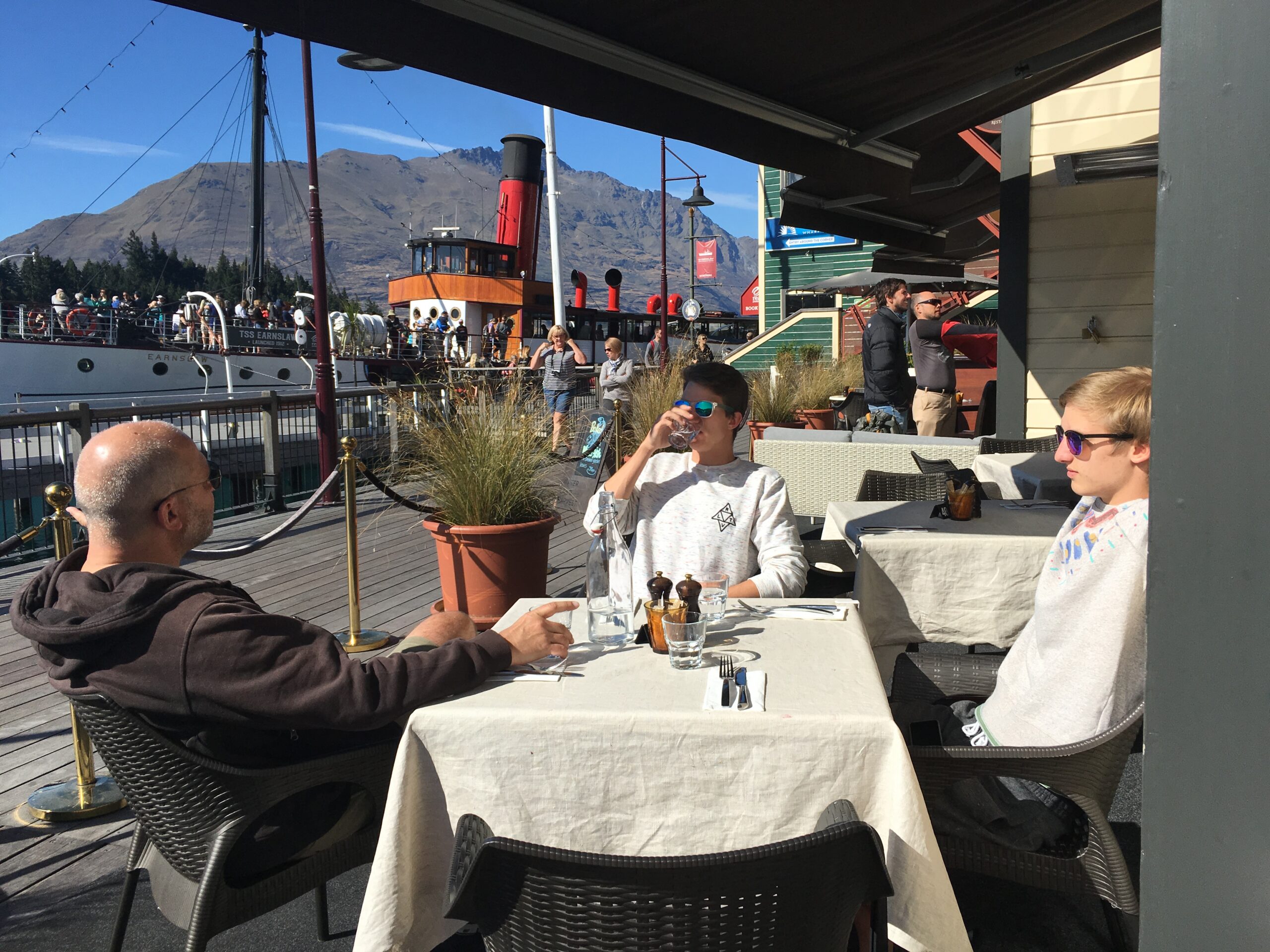 Breakfast at "Pier 19"
